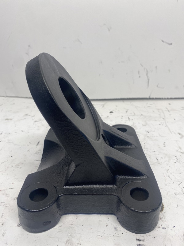 2013 International Maxxforce 13 Engine Mount 3824527C1 (548-12860)