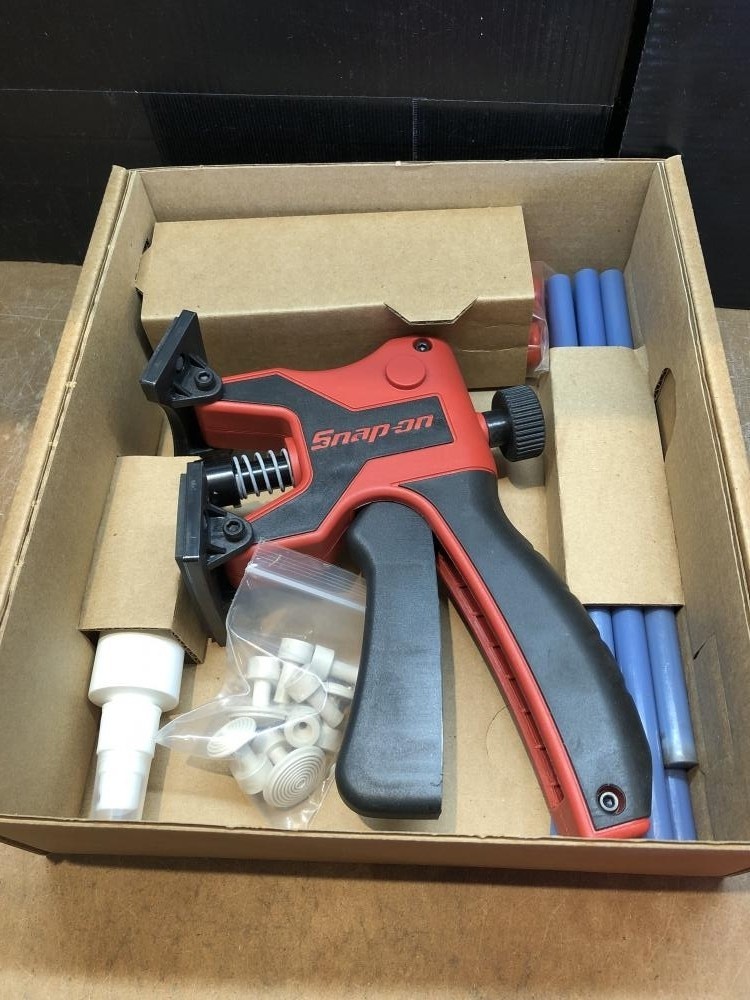Snap-on CADP8850KIT Dent Pulling Kit [Used]