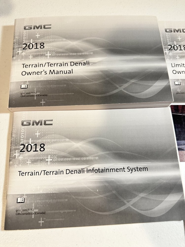 2018 GMC Terrain Denali Owner's Manuals Set