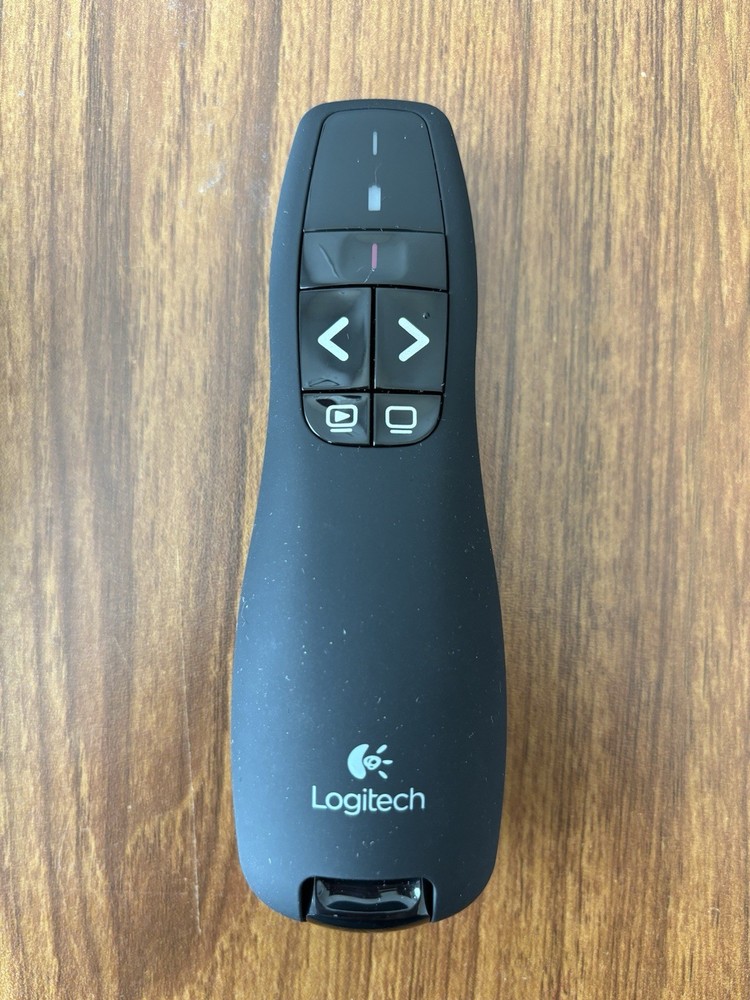 Logitech Wireless Presenter R400, PowerPoint Clicker with Laser Pointer