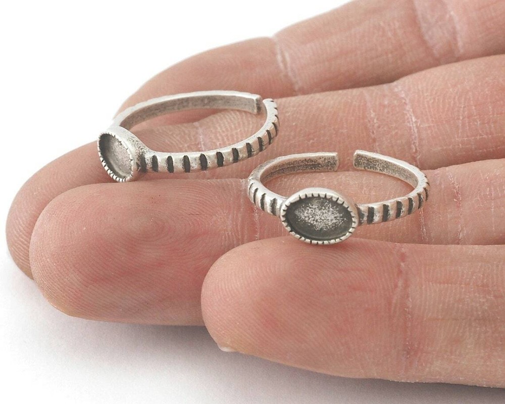 Ring Adjustable Antique Silver Plated brass with 5x7mm base setting 7-9US 3958