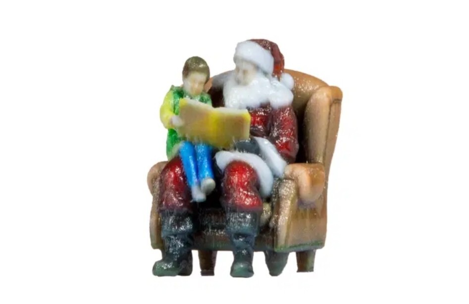 Noch Santa and Child 10702 HO Scale