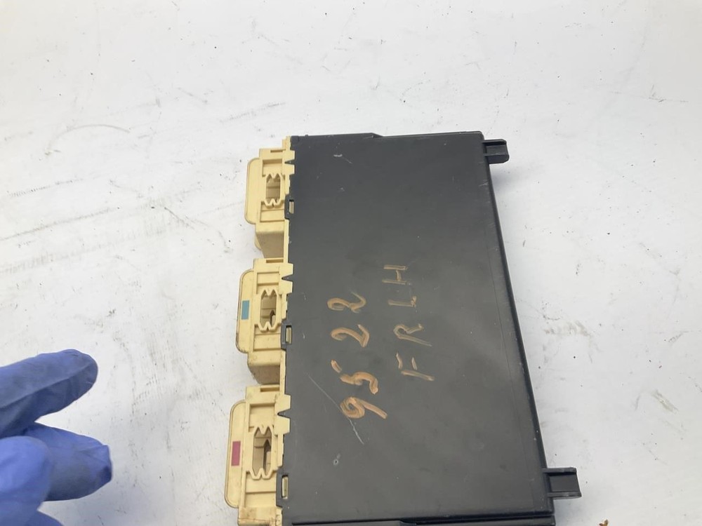 14 Mercedes-Benz CLA 250 Front Left Side Seat Control Module T