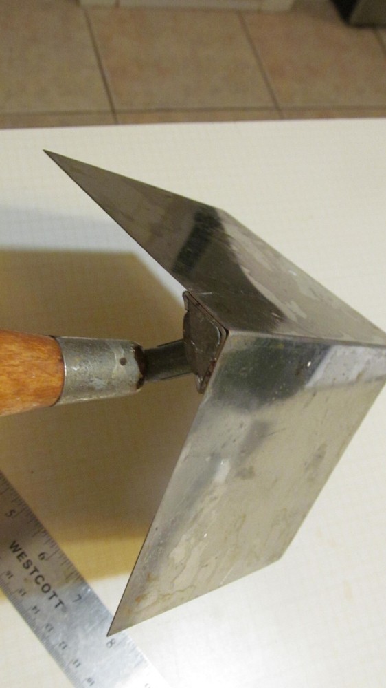 Hyde 4 Inch Drywall Corner Tool For Inside Corners