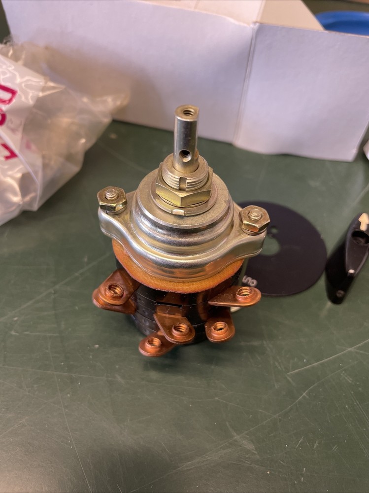 ELECTROSWITCH ROTARY SWITCH 102604LQ Series 101