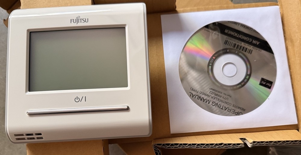 Fujitsu UTY-RNRUZ2 Controller