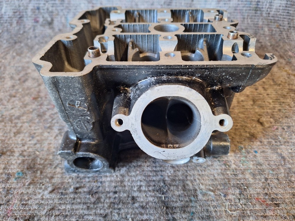 Suzuki SV 650 - Rear Cylinder Head