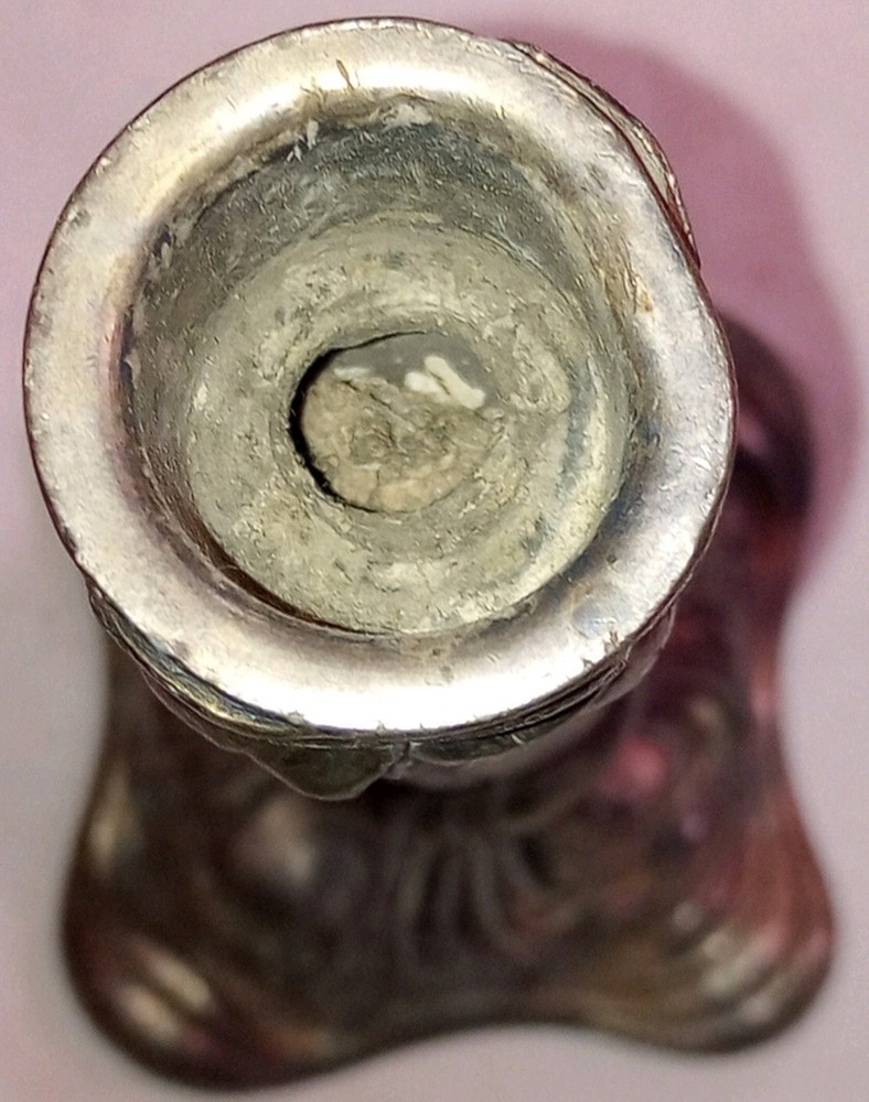 1853-1854 Elkington & Co. E & E Silver Plated Candlestick Birmingham, England