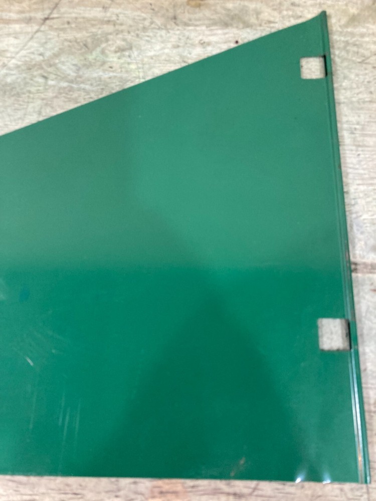 Coleman 413E - Windscreen - Bent on the bottom