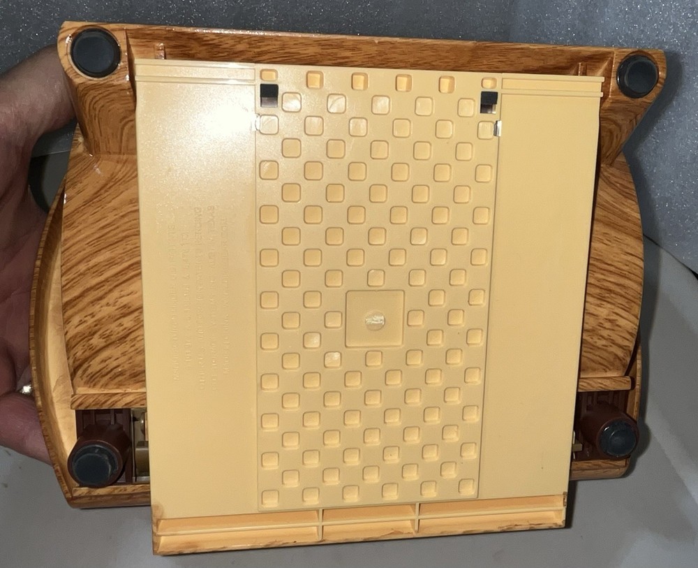 DISCGEAR SELECTOR 50 CD DVD Holder Storage Rack in a cool WOODGRAIN pattern