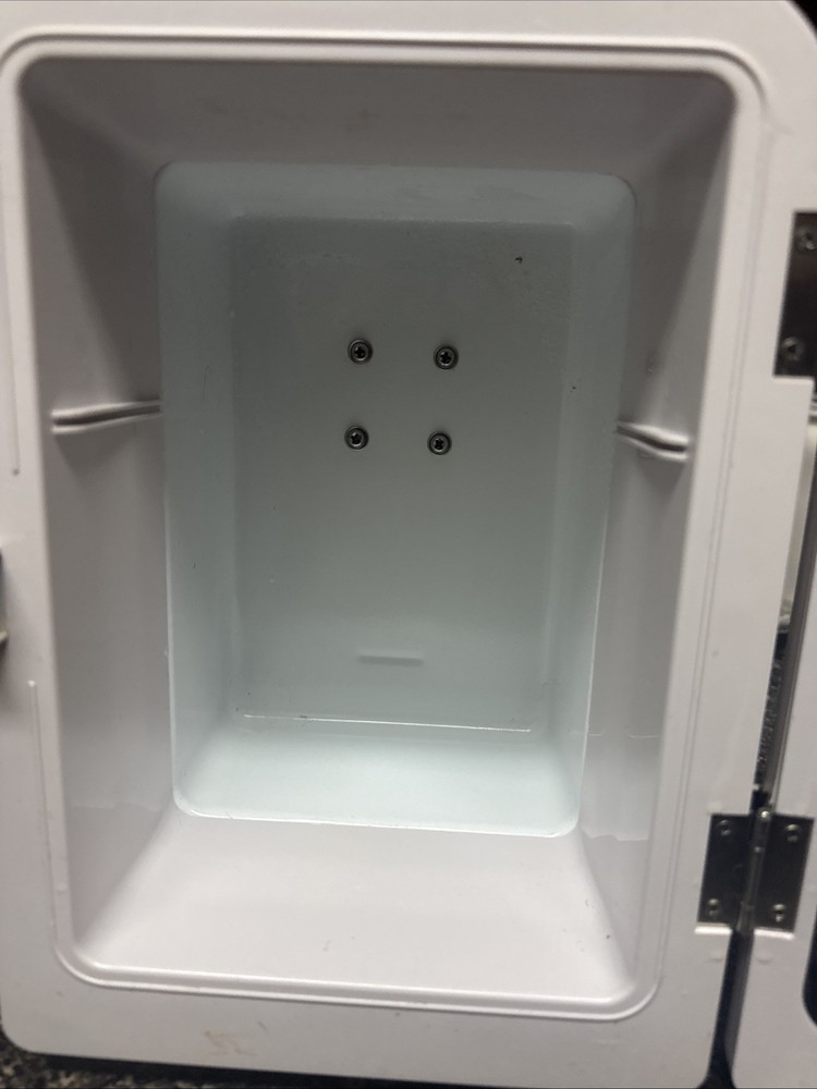 DMS PERSONAL FRIDGE MINI REFRIGERATOR ( TOP SHELF!) READ DESCRIPTION
