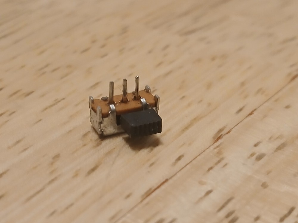 25 Pieces SPDT PC Mount Right Angle Tiny Slide Switch New Open Box Unused