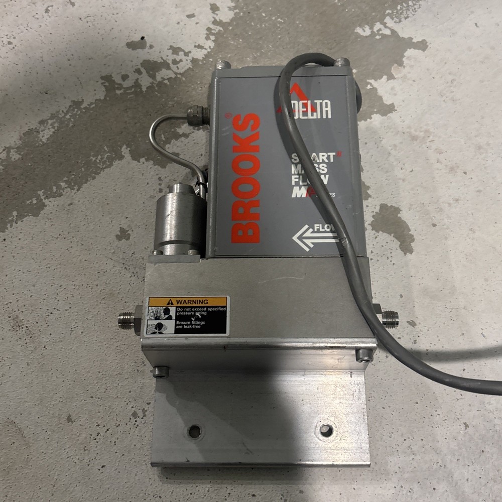 Brooks MFseries Mass Flow Controller Good Used