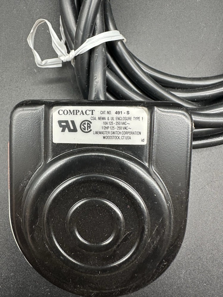 Compact 491-S Foot Switch Electrical Single Pedal Momentary Single Stage New