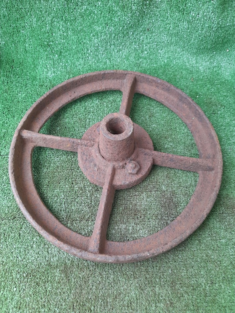 Cast Iron Wheel                        (23)