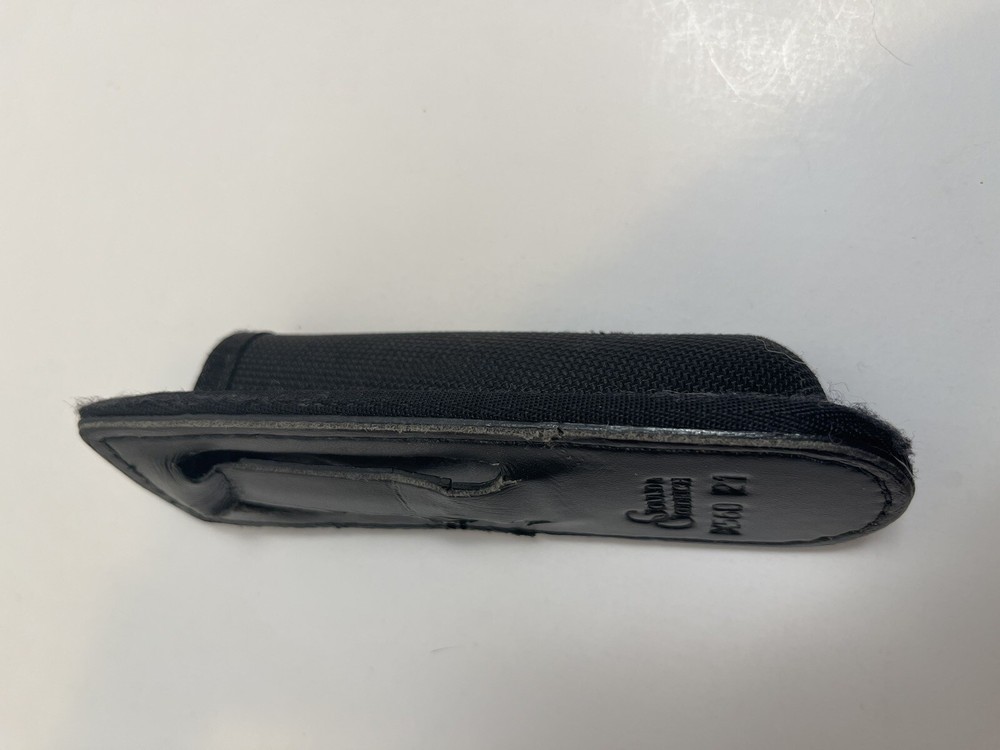 Gould & Goodrich X560-21 Baton Holder