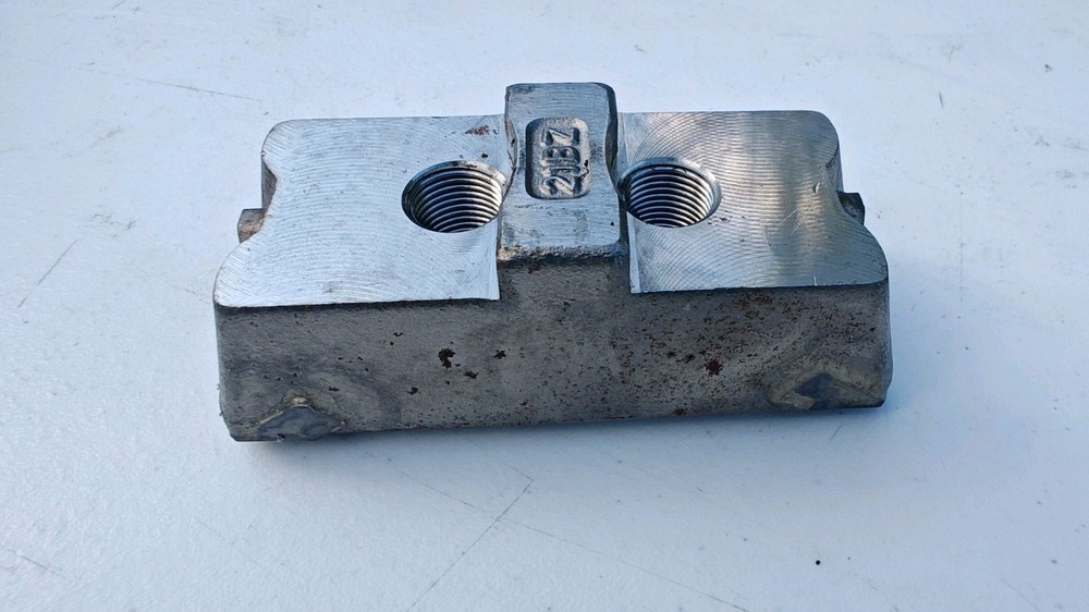 BRADCO MULCHER REVERSIBLE CARBIDE HAMMER TEETH