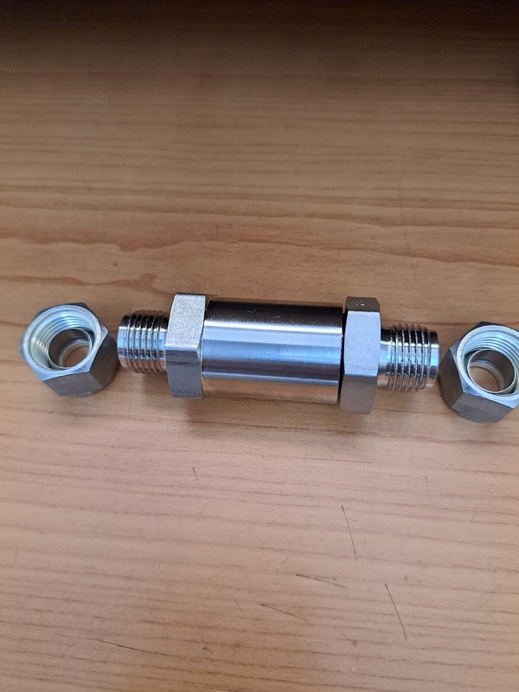 Swagelok SS-6C-1 , 3/8" check valve 1 psi ,