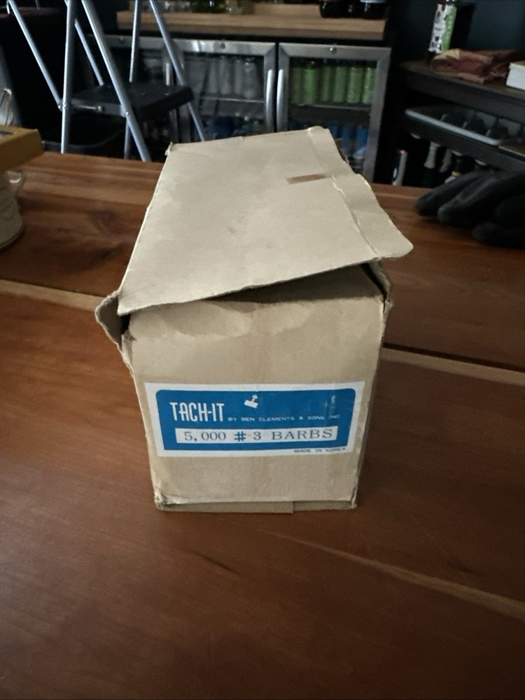 Tach It White #3 Plastic Barbs 5000 Per BOX, Almost Completely Full Open Box