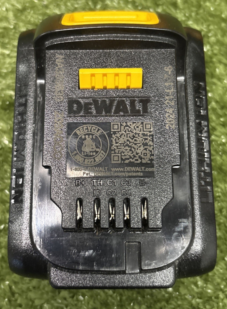 Dewalt 20v 1/4 Impact Driver Bundle With 2 Batteries
