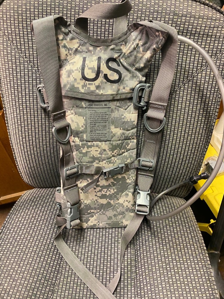 New GI Issue ACU Tactical Hydration Carrier w/Bladder