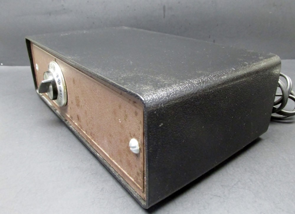 OAK Industries Inc. Multi Code CATV Cable Converter Box, Model No. M35B