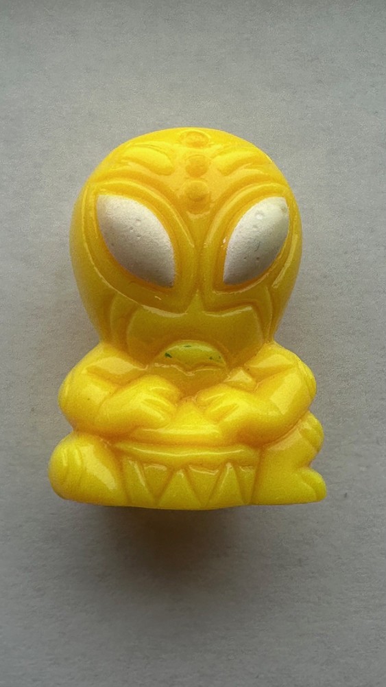 Gogo’s Crazy Bones Aliens Series - Yellow Solid - Which ones do you need?