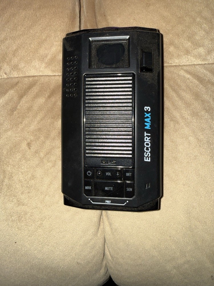 Escort MAX 3 Radar Detector GPS Mute Mode Audio/Visual Alerts with Case