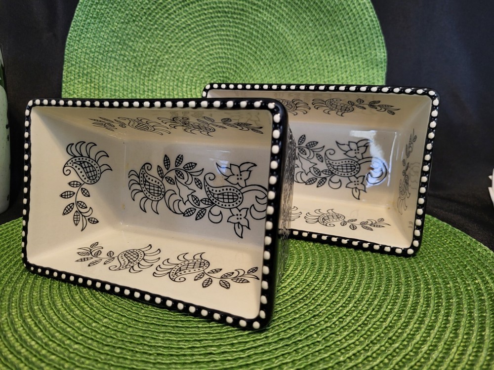2 Baum Stoneware Oven To Table Black And White Paisley Mini Bread Pan