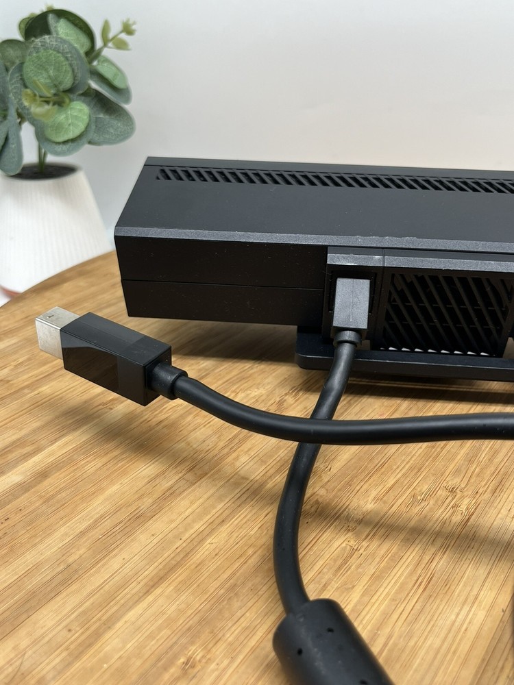 Microsoft Xbox One Kinect Camera Motion Sensor Bar Black Model 1520 OEM