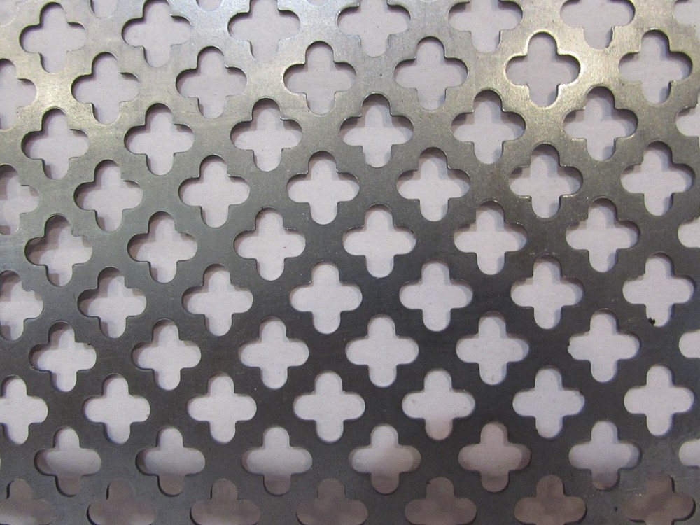 DECORATIVE CLOVERLEAF PATTERN PERFORATED STEEL --24" x 24"