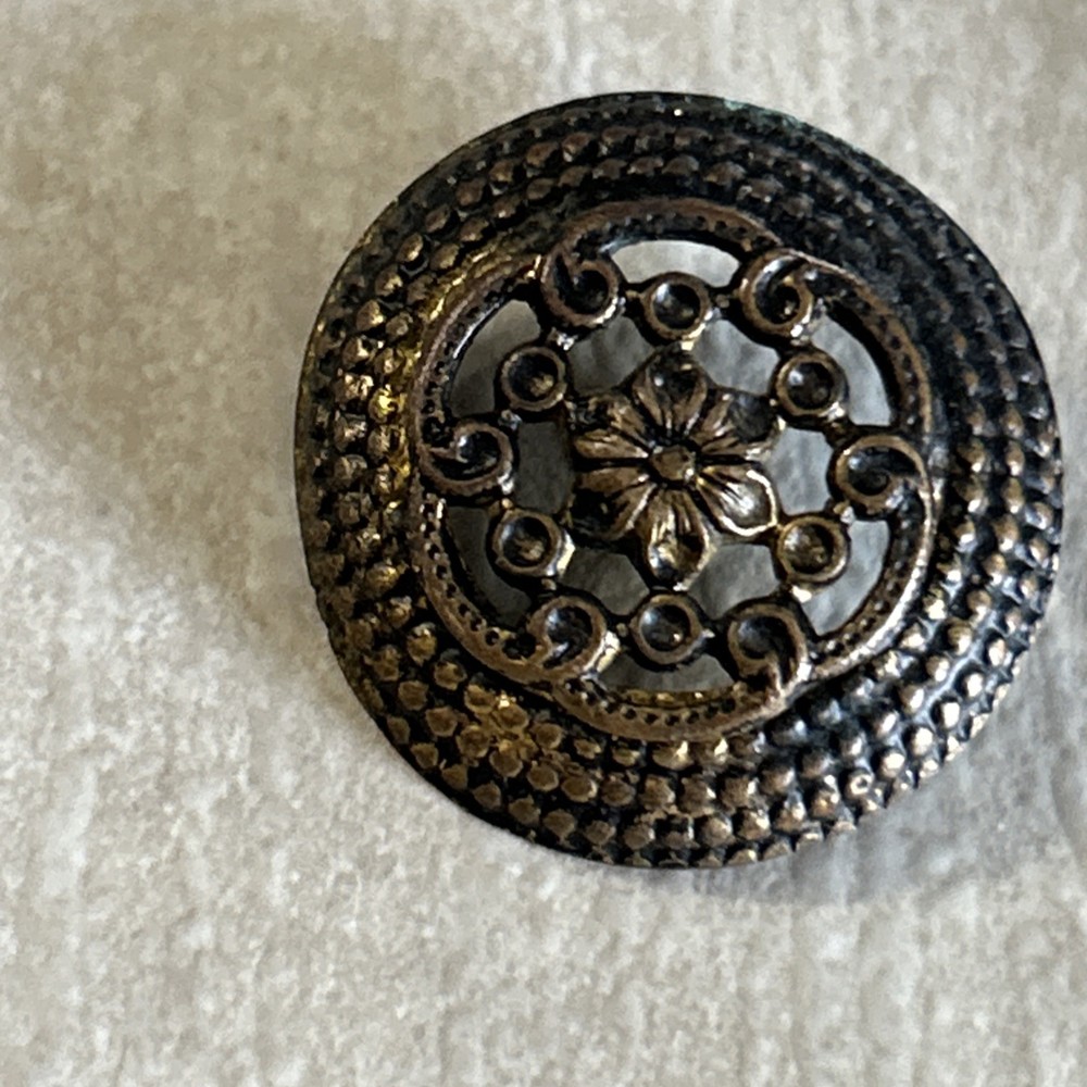 10 Antique Metal Buttons 3 Patterns