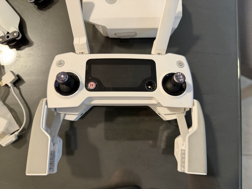 DJI Magic Pro Alpine White Special Edition Bundle