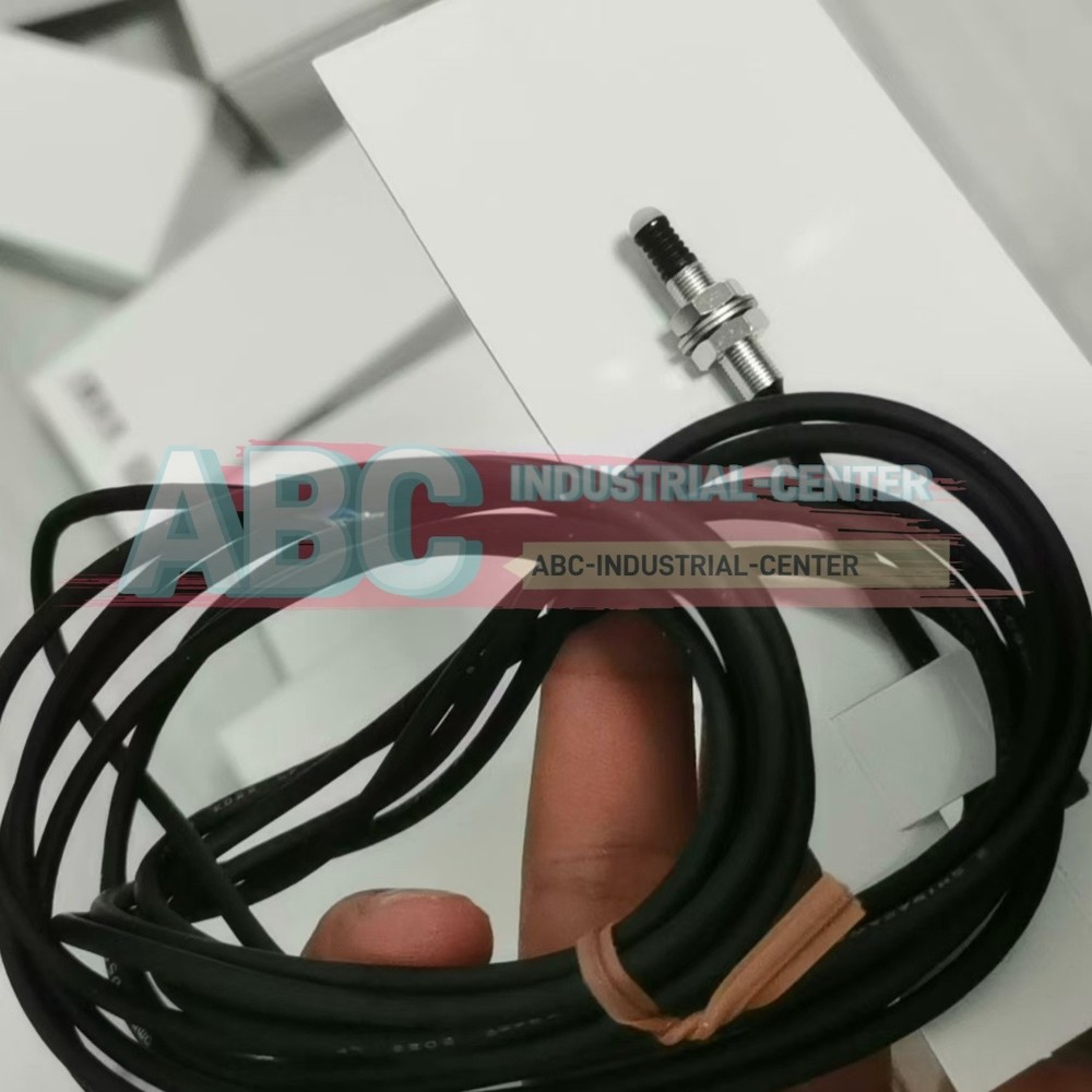 1PCS New Omron D5B-5013 limit switch#