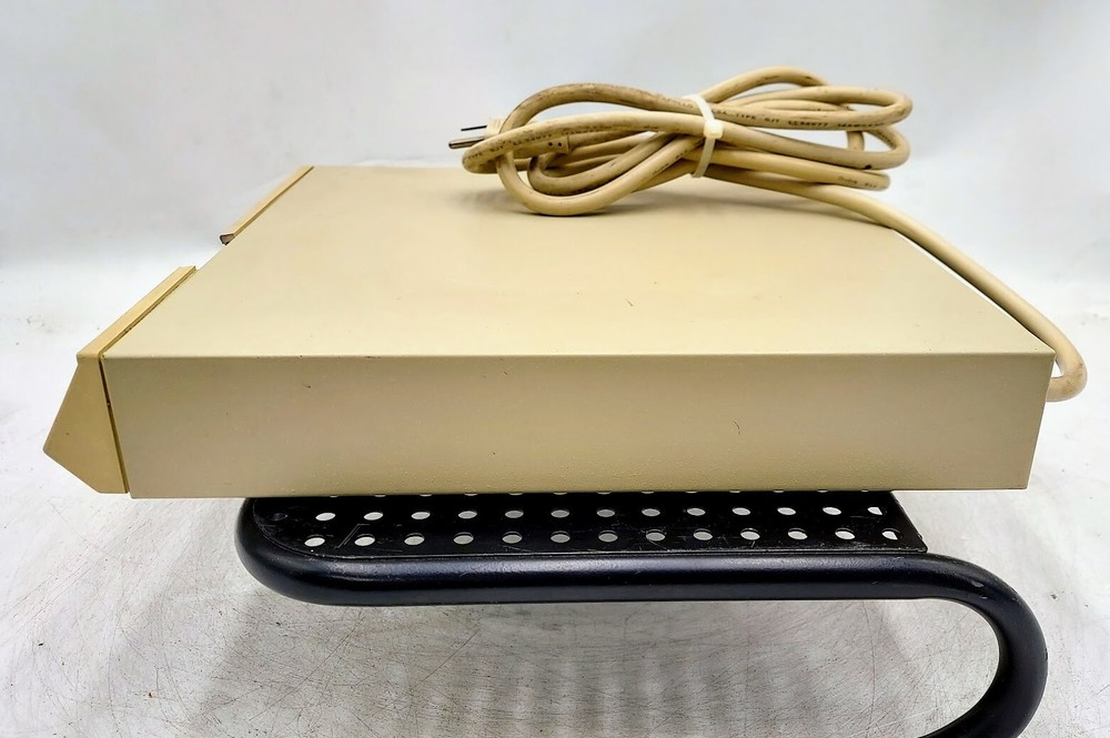 Transient Voltage Surge Suppressor TVSS1449
