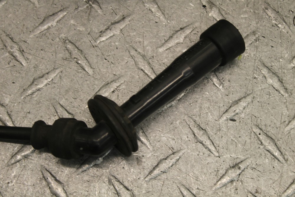 1997 SUZUKI TL1000S IGNITION COIL SPARK PLUG CAP