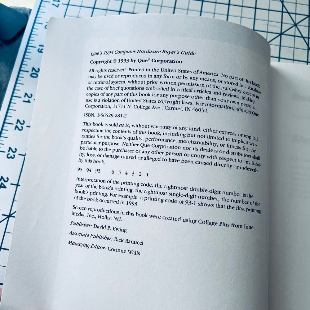 Que's 1994 Computer Hardware Buyer's Guide Book IBM Mac Vintage PC Computing