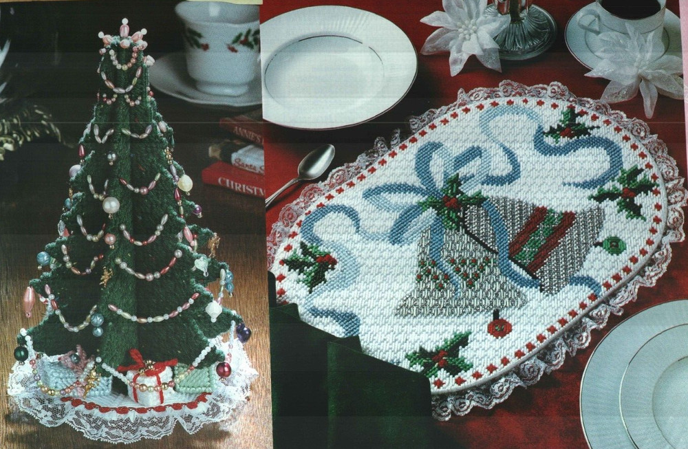 SILVER BELLS PLACE MAT & TABLETOP CHRISTMAS TREE PLASTIC CANVAS PATTERN