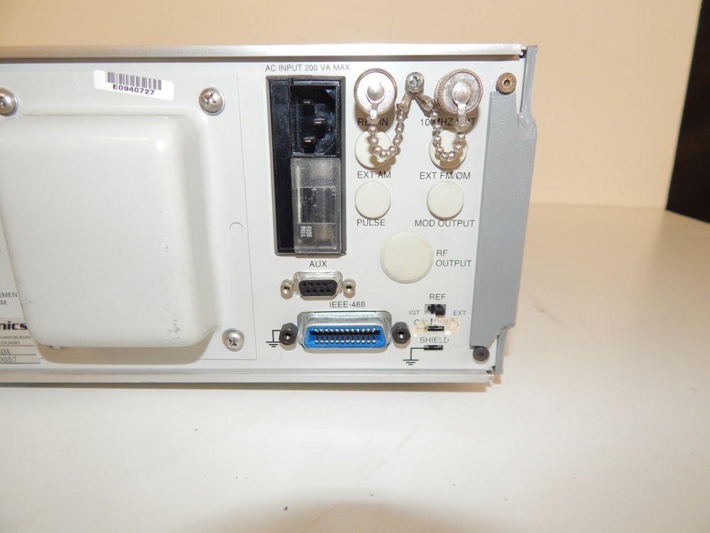 Gigatronics 6080A Synthesized Signal Generator (JWP21)