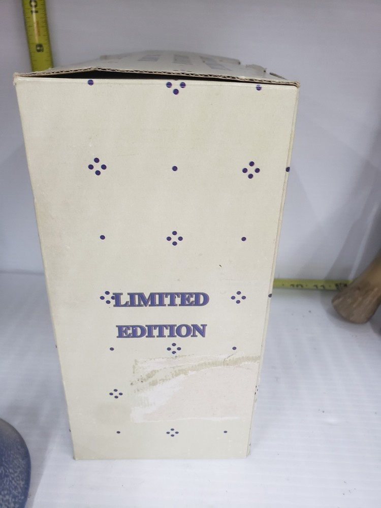 1996 Hermitage Pottery Nib