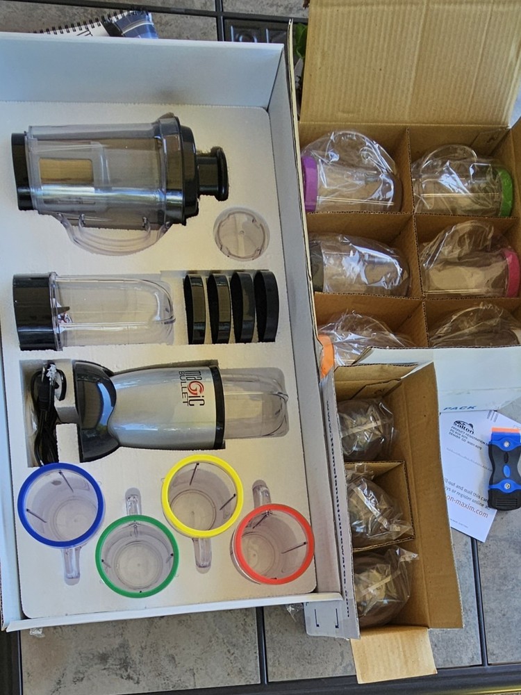 Magic Bullet blender 16-Piece Set