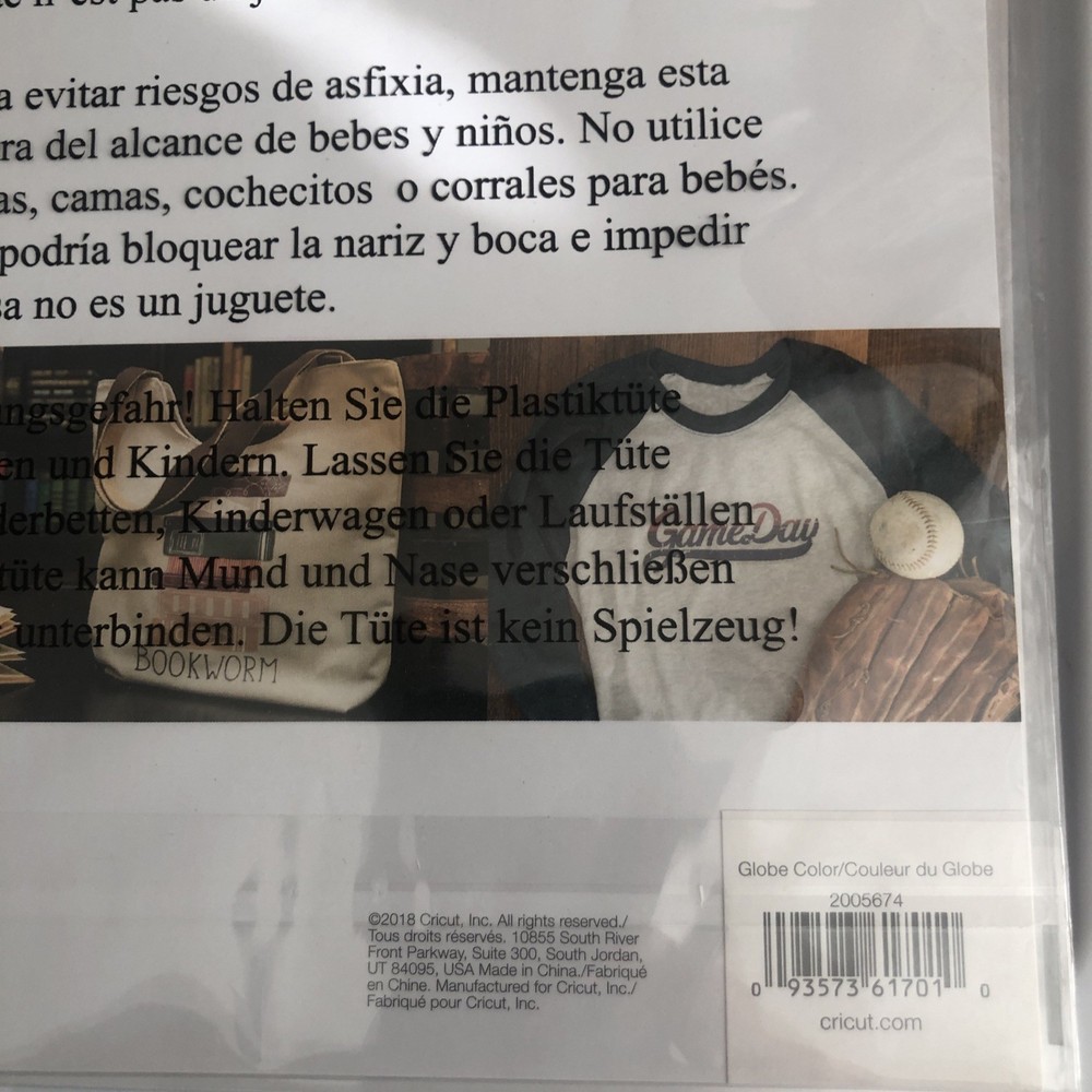 Cricut Iron-On Design Globe & Airplane **