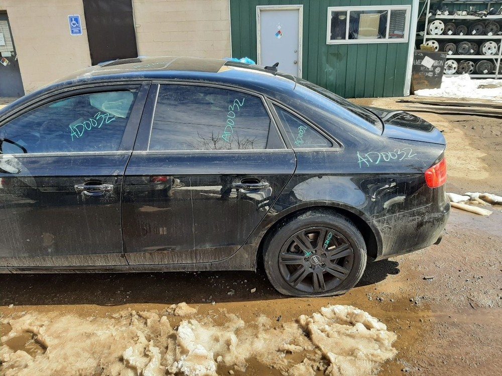 A4 AUDI 2011 High Mounted Stop Light 922519