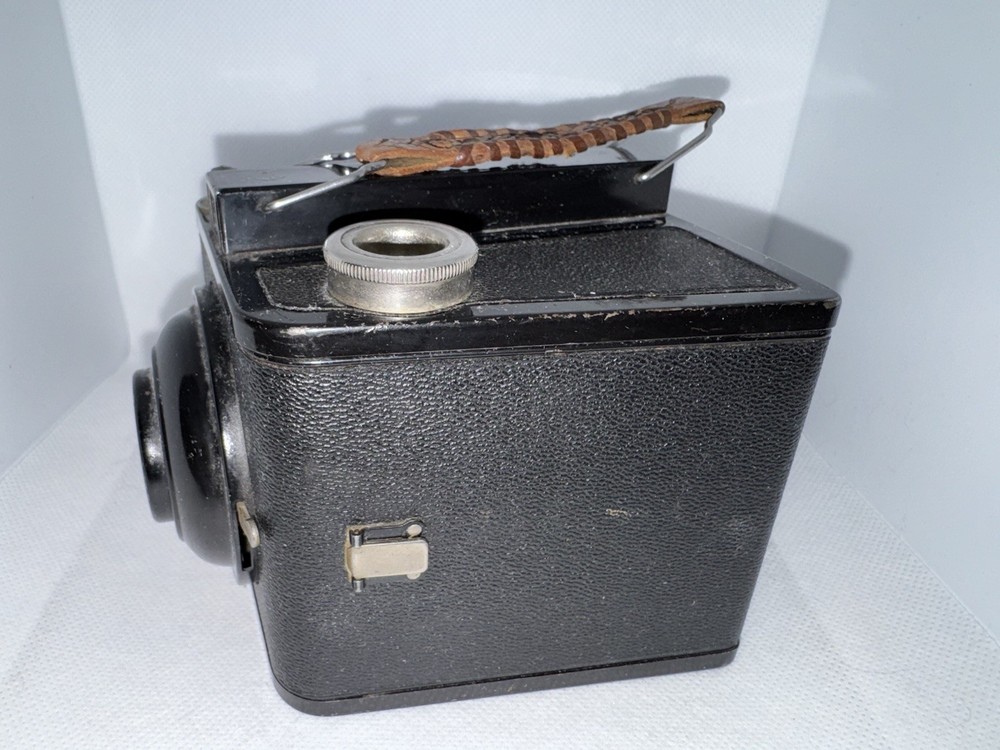 Brownie Special Six-16 Camera