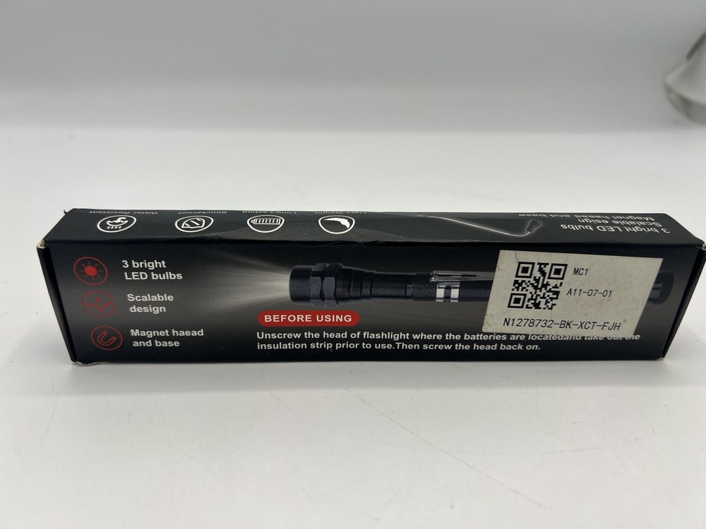 LED Magnetic Pickup Tool Telescoping Extendable Flashlight Hand Tool