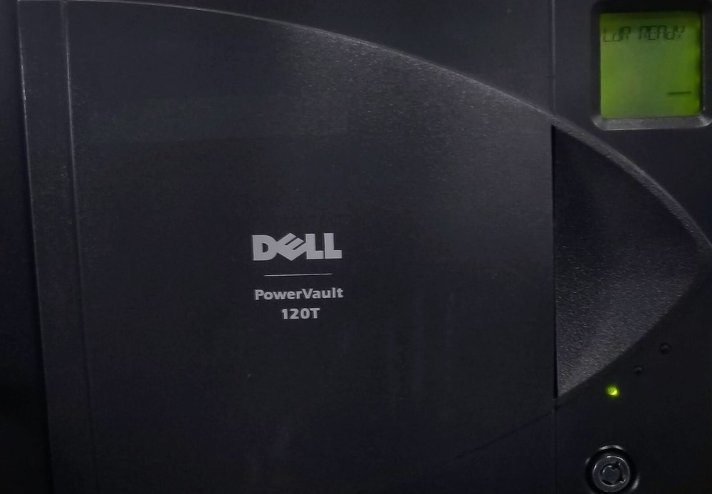 Dell PowerVault 120T FS-DLT AUTOLOADER /DLT4000 Tape Autoloader