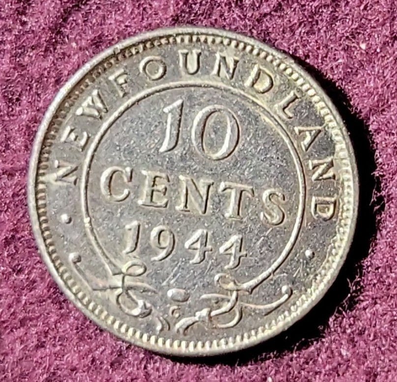 1944-C NEWFOUNDLAND CANADA 10 cent silver  - Solid AU  stk#k910
