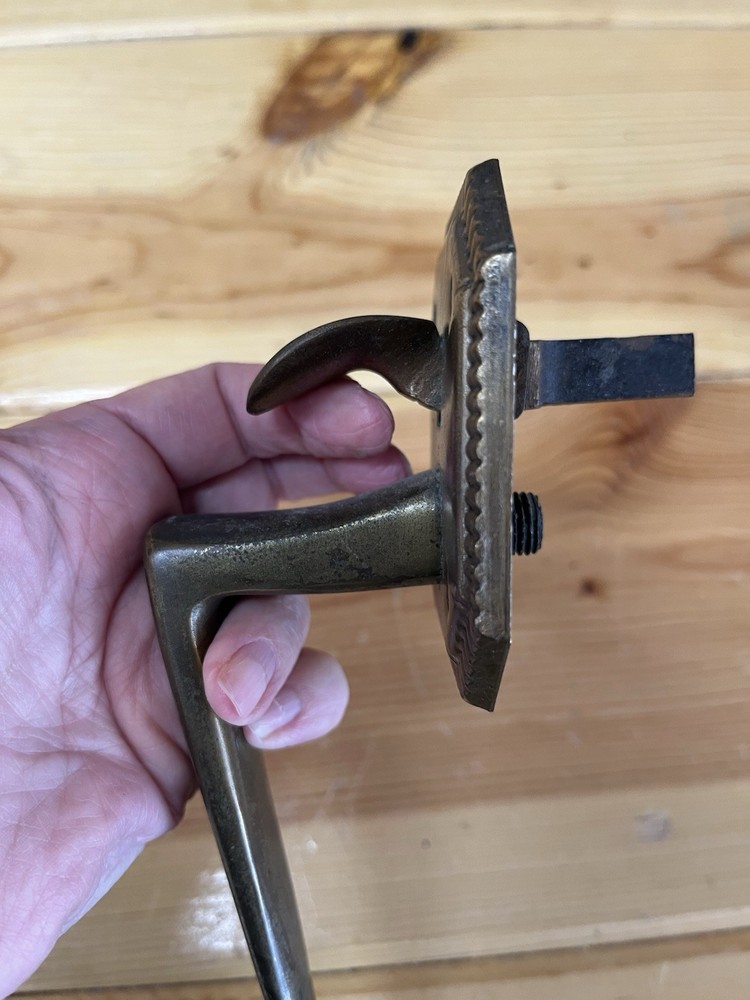 Brass Octagonal Thumb Latch Door Pull with Decorative Fluting