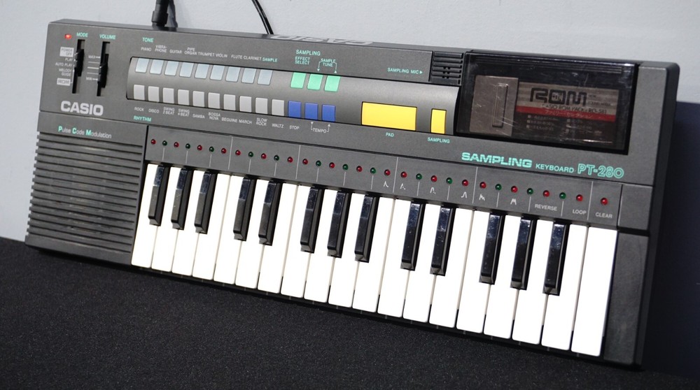 Casio PT-280 Mini Portable Pulse Code Modulation Sampling Keyboard W/ ROM pack