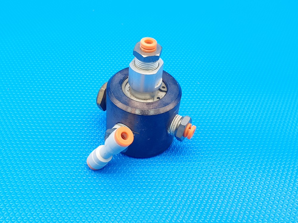 Clippard 2012 Model 3 Way Valve Pneumatic Valve Inc VAT